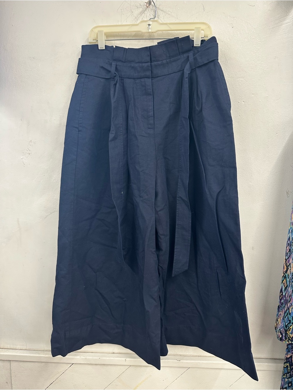 Boden tie front cropped leg navy blue pants women’s size 10 linen cotton blend